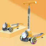 اسکوتر سه چرخ تاشو قابل تنظیم چراغ دار طرح قطار کد 888