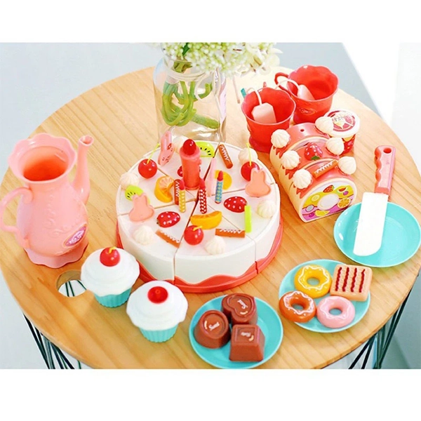 اسباب بازی مدل ست کیک تولد کد 150 مجموعه 82 عددی