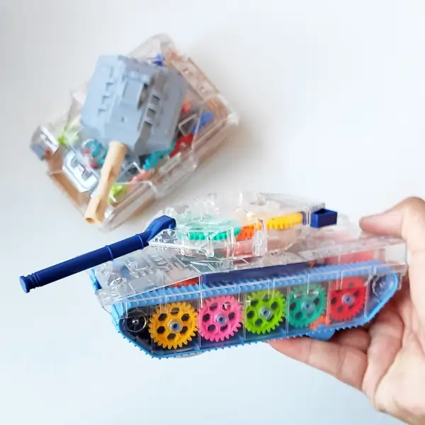 تانک اسباب بازی چرخ دنده ای موزیکال 1 تانک اسباب بازی چرخ دنده ای موزیکال