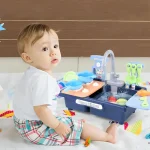 سینک ظرفشویی همراه گاز و ظروف و خوراکی