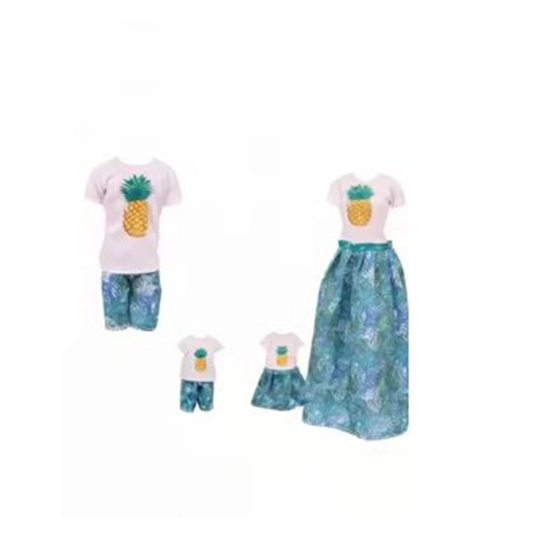 مجموعه باربی خانواده آناناسی در تعطیلات هاوایی کد DY 326